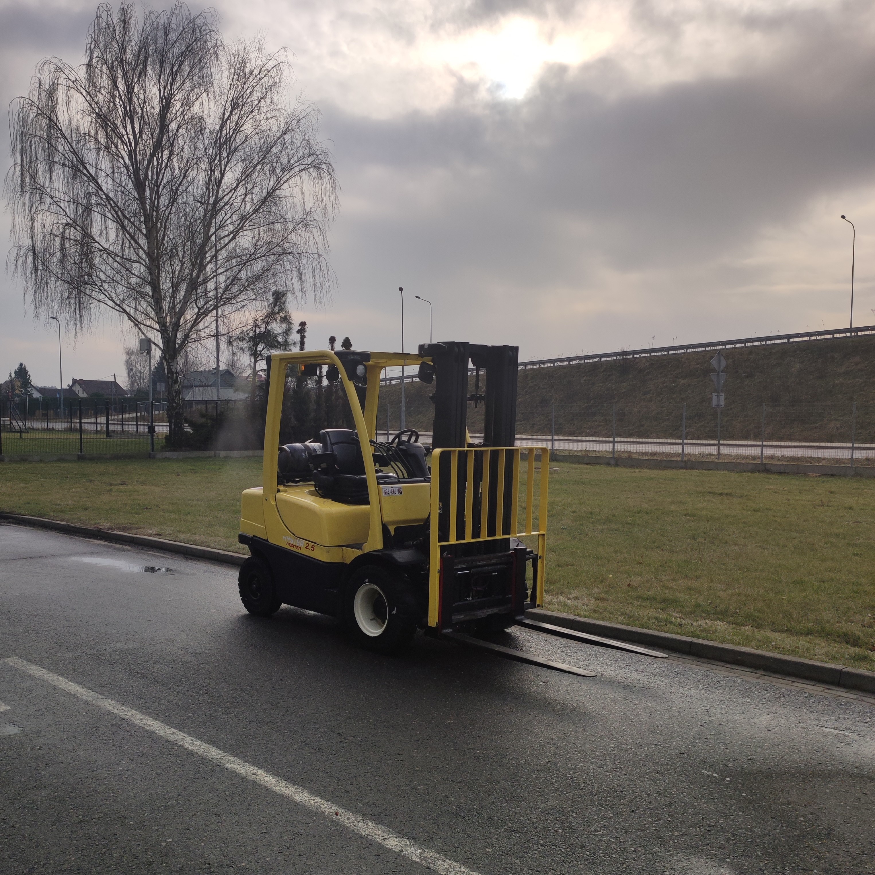 Dostawa do Dostawa nowego wózka widłowego Hyster H2.5FT